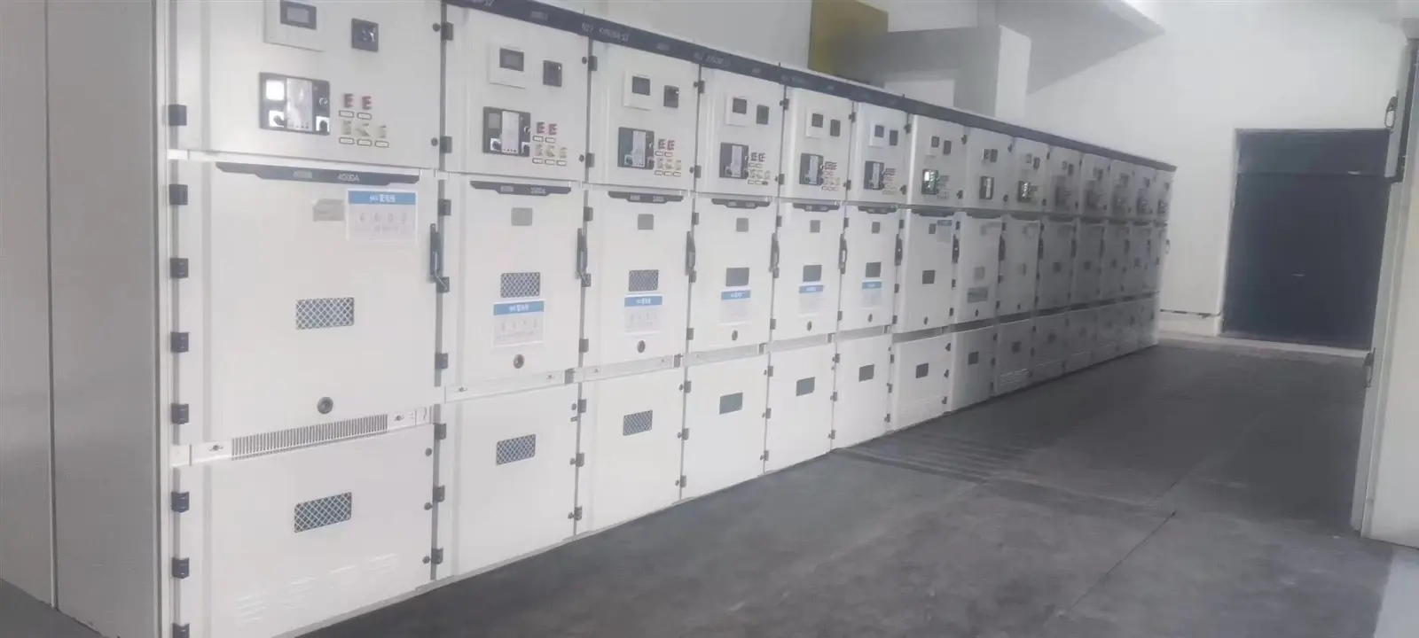 2 KYN61 Cabinets Were Successfully Completed And Delivered To Customers